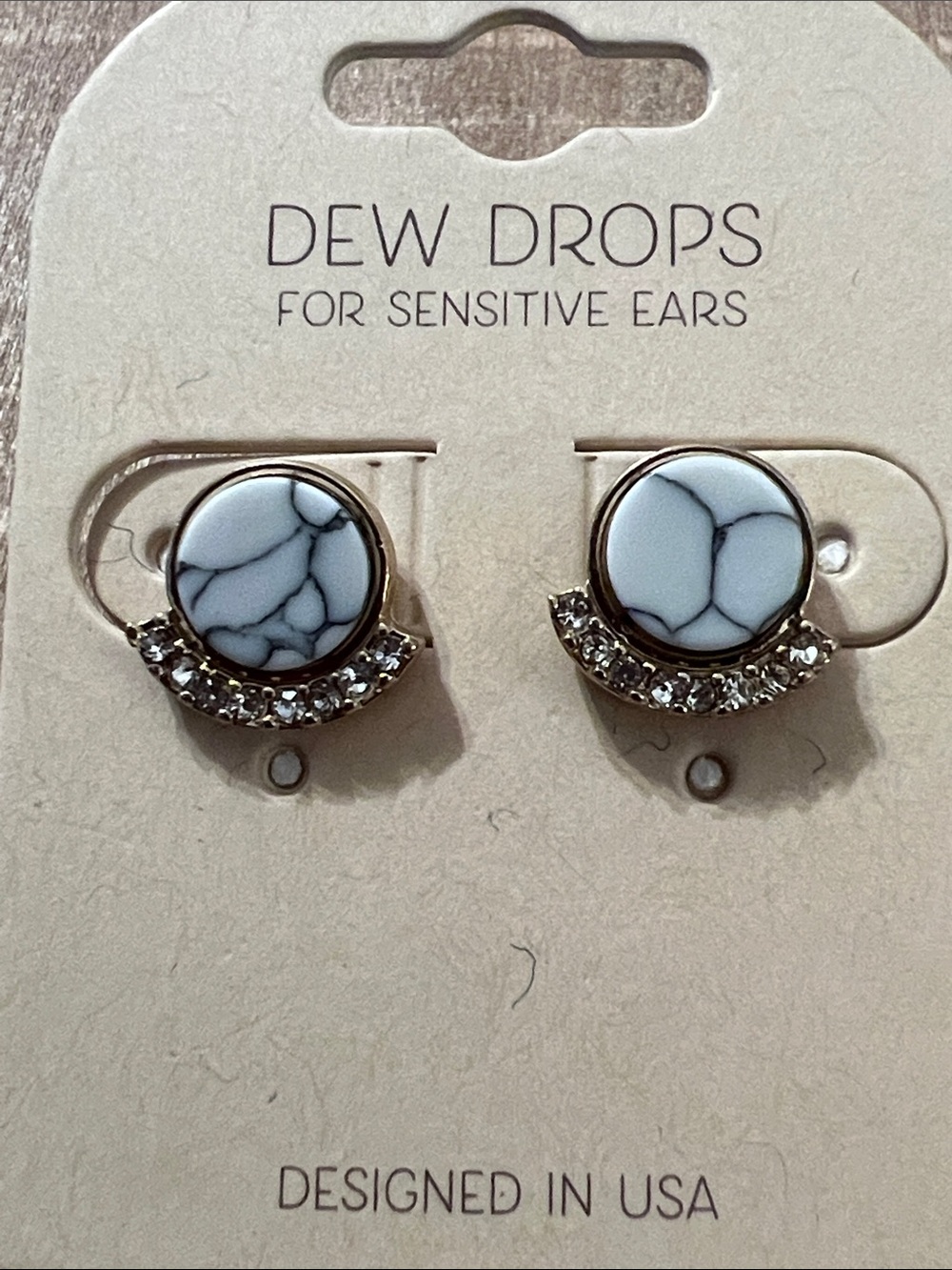 3/$18 Dew Drops White Marbled Stone & Crystal Accent Earrings Lot 775